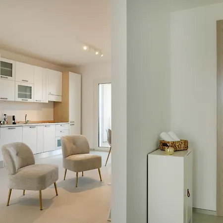 Maison 46 Luxury